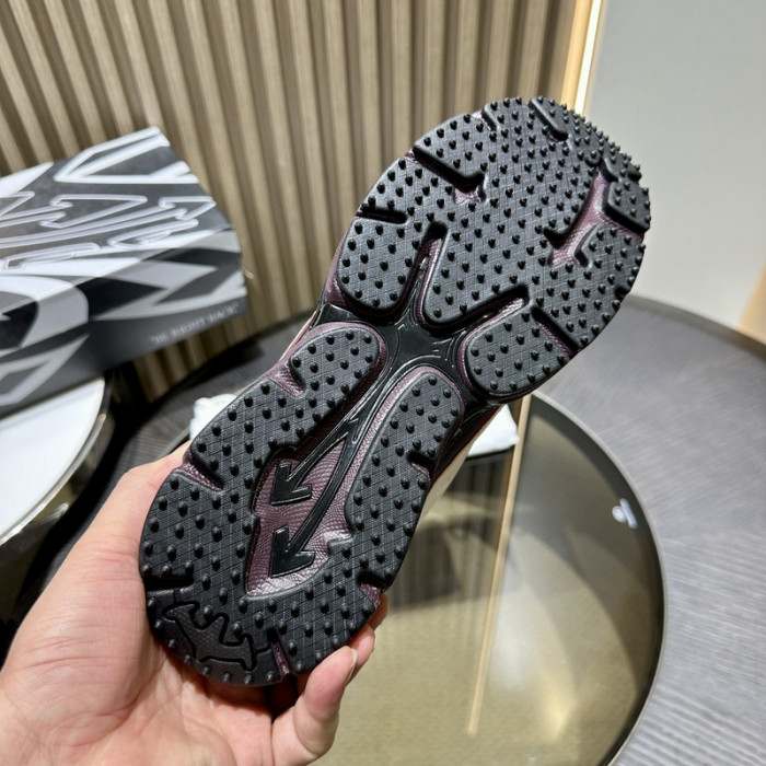 Off-White Be right back OWIA289F30