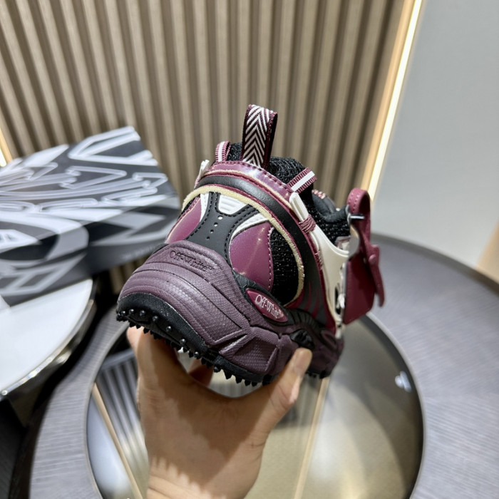 Off-White Be right back OWIA289F30