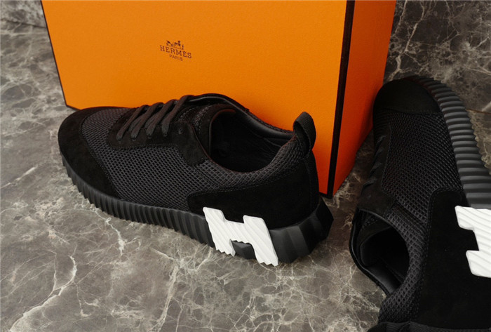 H**me5 snekaers hm013