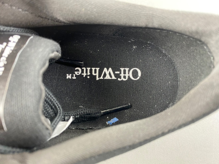 OFF-W c/o Virgil Abloh Vulc Low 2A6WTW