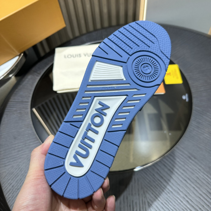 LV snekaers L0000437