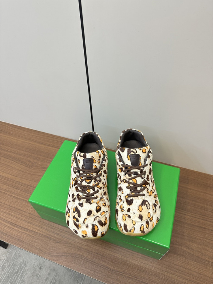 b0tt*ga Ven*ta sneakers bv00056