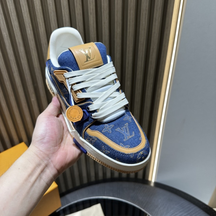 LV snekaers L0000668