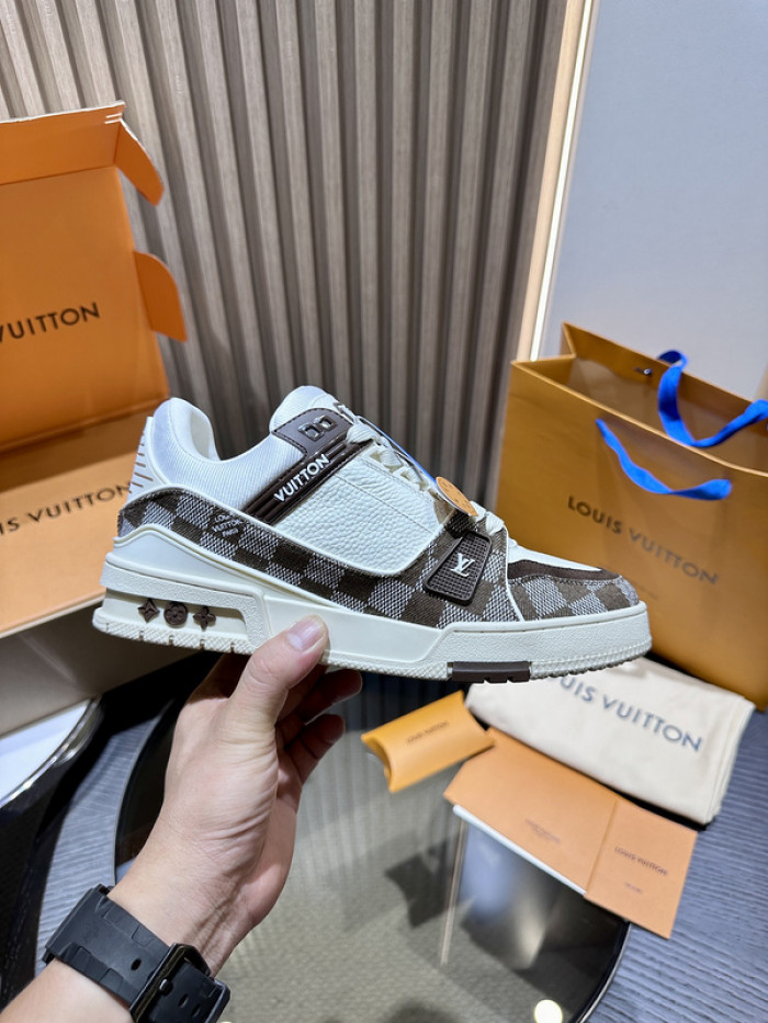 LV snekaers L0000359