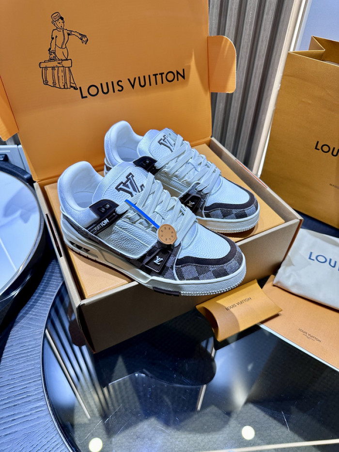 LV snekaers L0000359