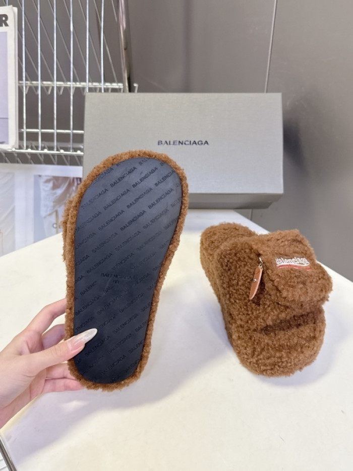 Balenciag* Sandal BS86