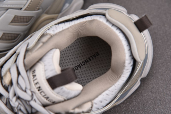 Ba1en*iaga track w3acg 1220