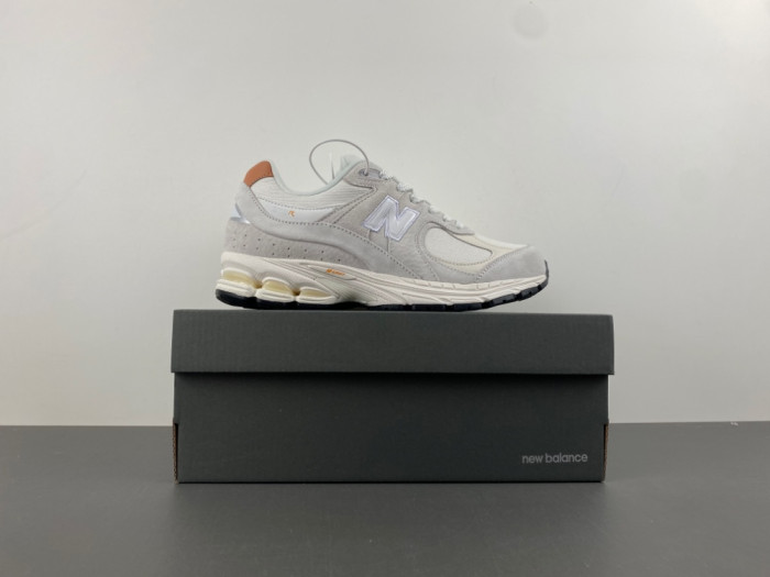 New Balance 2002R Reflection Sepia M2002REC