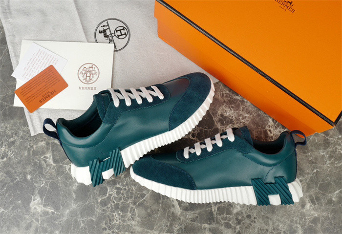 H**me5 snekaers hm010