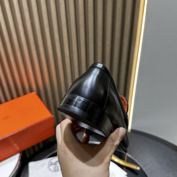 H**me5 loafers hm062