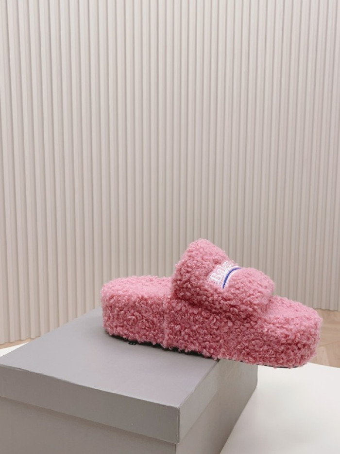 Balenciag* Sandal BS77