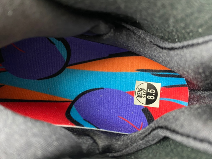 Air Jordan 8 Retro Bugs Bunny 2025 305381-100