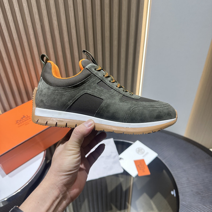 H**me5 snekaers hm052