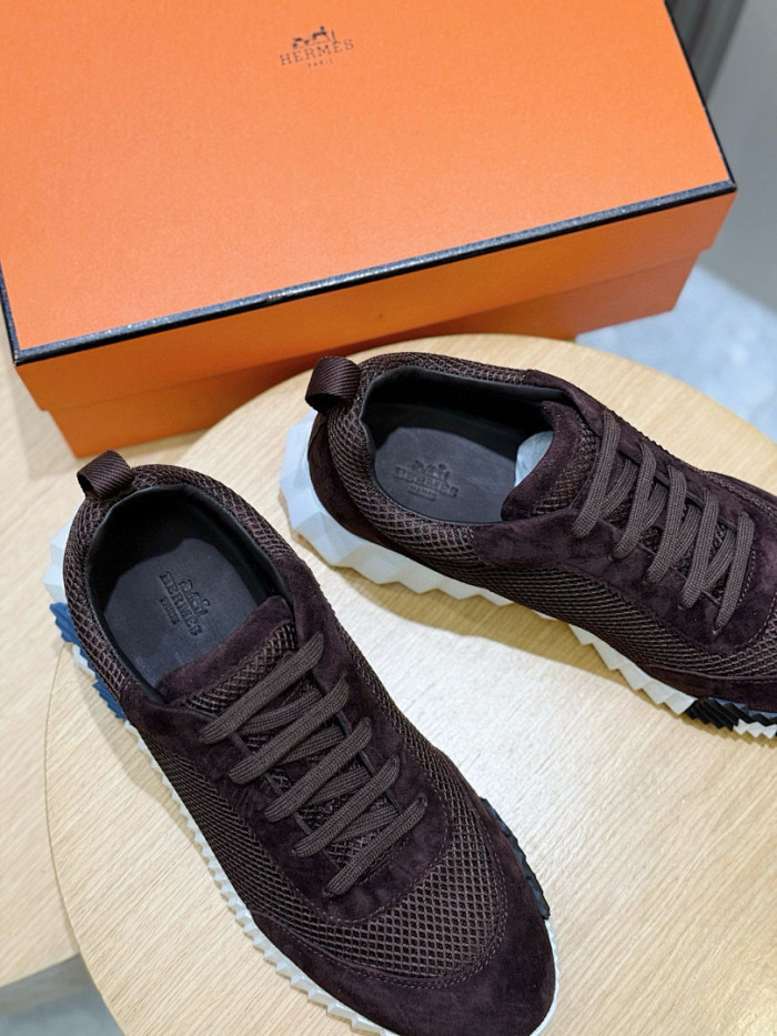 H**me5 snekaers hm098