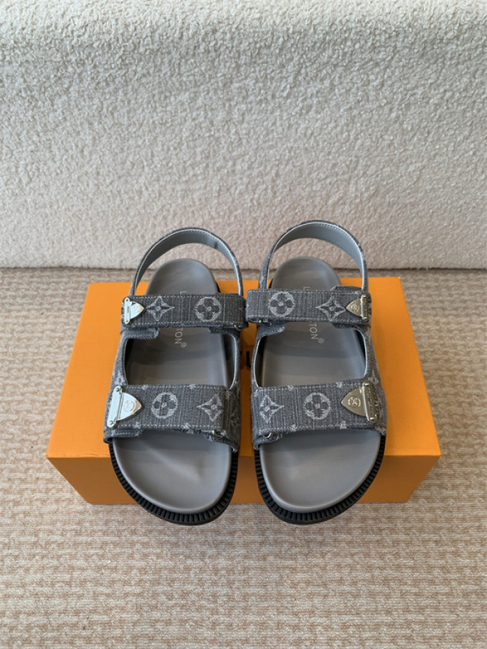 L&V sandal 202